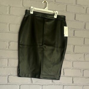 NEW Morgan Taylor Black Knee-Length Pencil Skirt size S